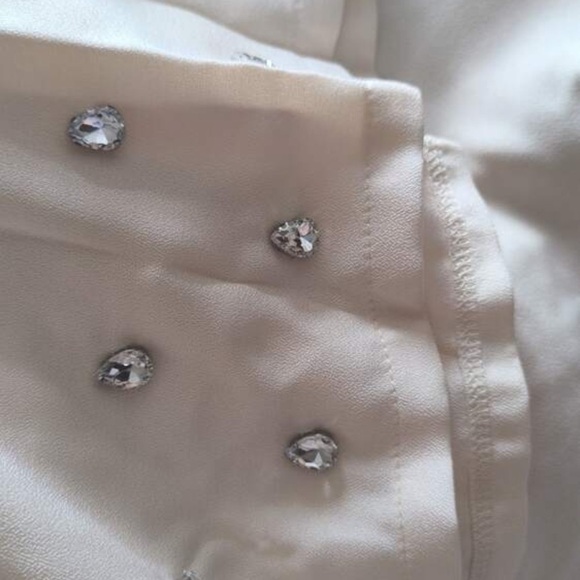 Cream (Coral Mist  Set ) Two-Piece Skirt Set- Missing internal and external tags - Picture 2 of 5